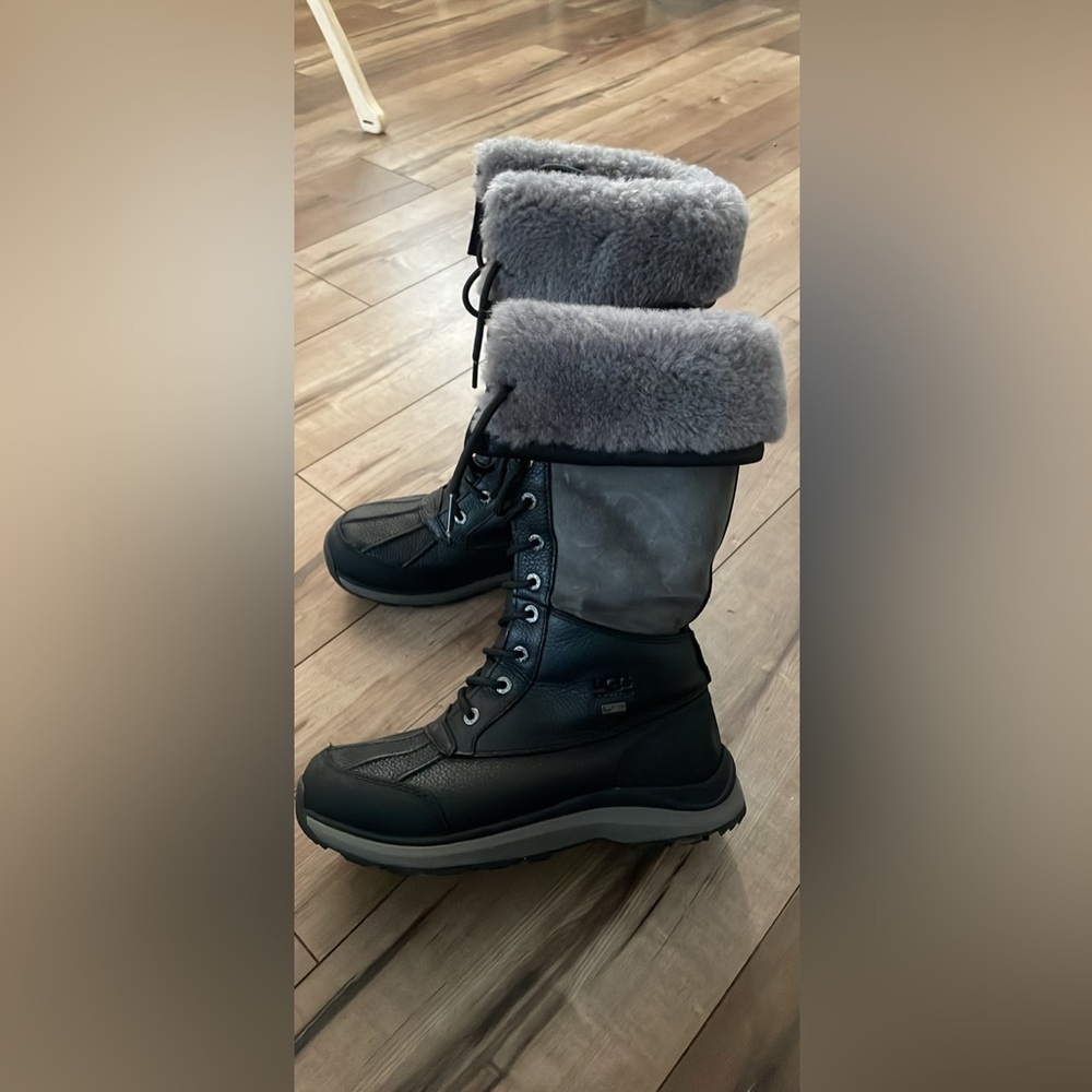 UGG Women's Adirondack Waterproof Tall Winter Boot size 8.5
